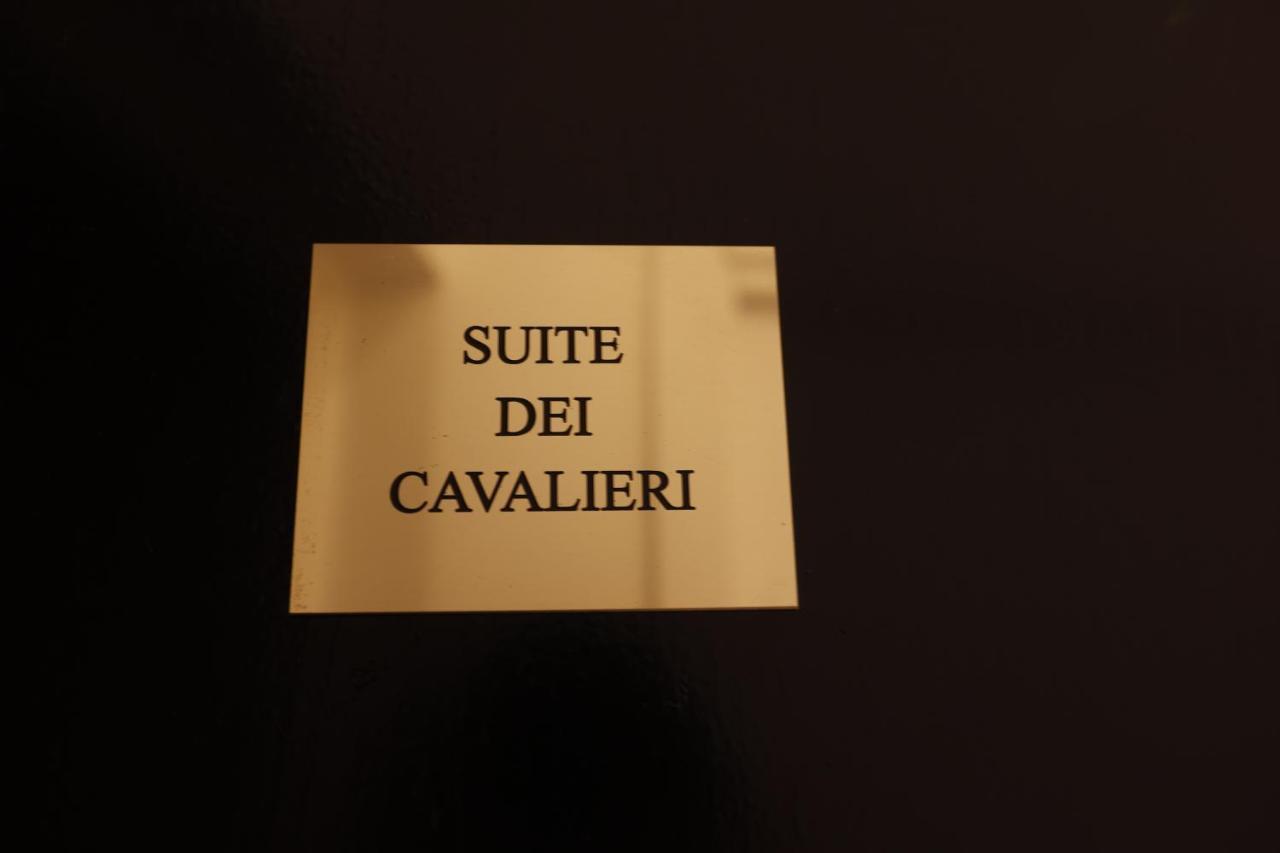 Suite Dei Cavalieri Рим Екстер'єр фото